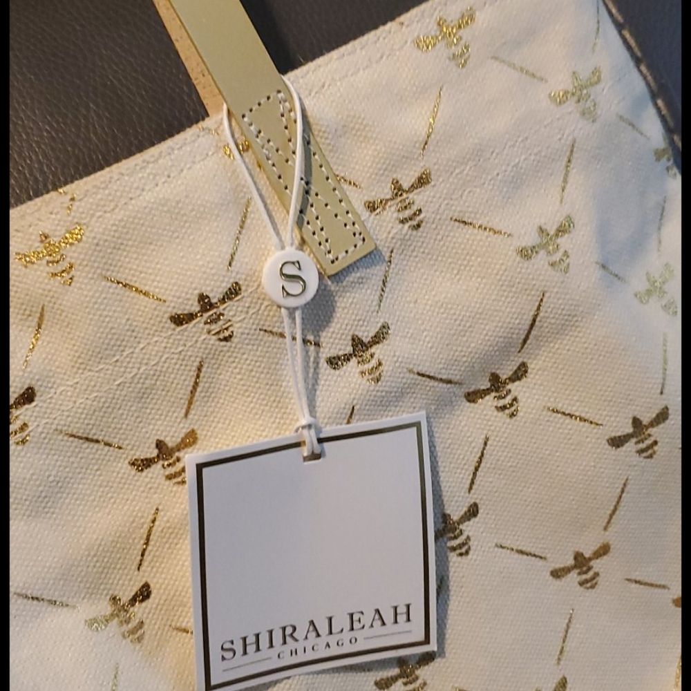 BOGO Shiraleah Chicago Honey Bee Tote